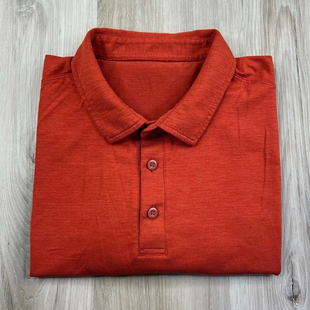 Lululemon Athletica Cotton/Poly Short Sleeve Polo Shirt (Men's Medium)